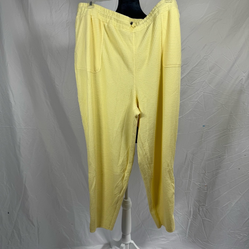 NWT Nine West Active Women's Yellow Textured Pants, size 3x